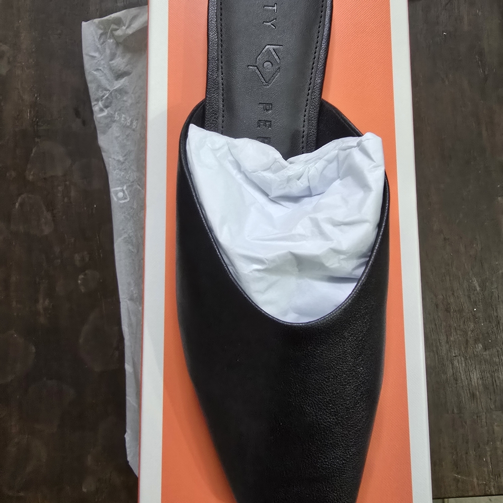 Size 10! NWTS, Katy Perry‎ Collections Black Mules